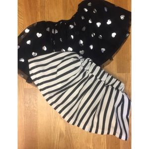 Bundle of two skirts.